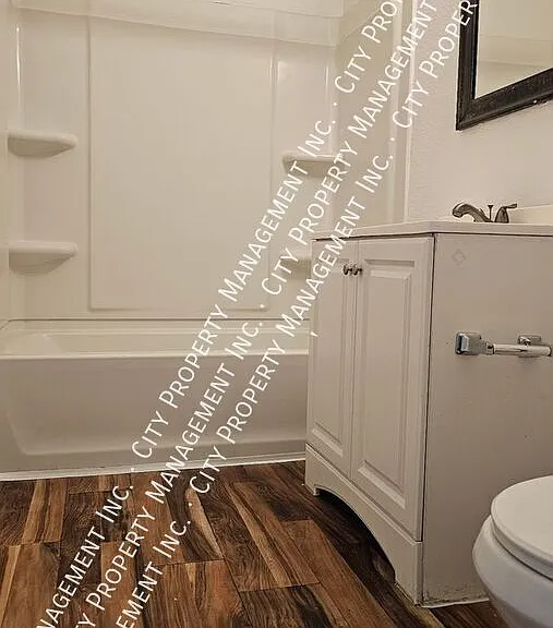 5508 University Ave — Photo 6