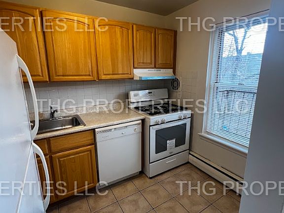 2nd image of 22 Green St #55-53B
