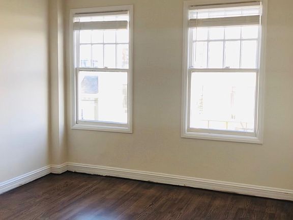 4th image of 2340 Pacific Ave #201