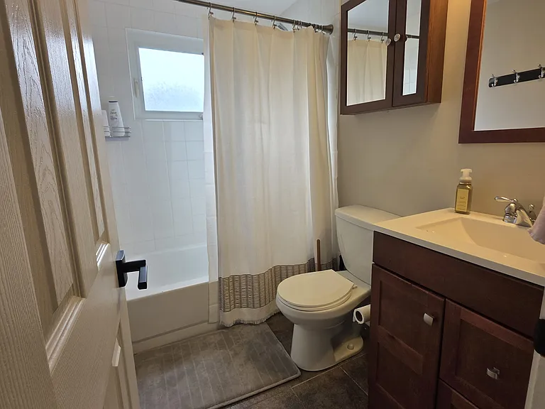 Full Bathroom Basement