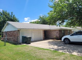 913 Patricia Dr, Sherman, TX 75090