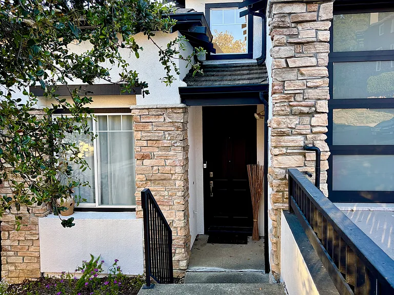 8268 Skyline Cir — Photo 15