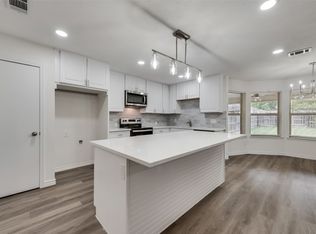 4500 French Lake Dr, Fort Worth, TX 76133