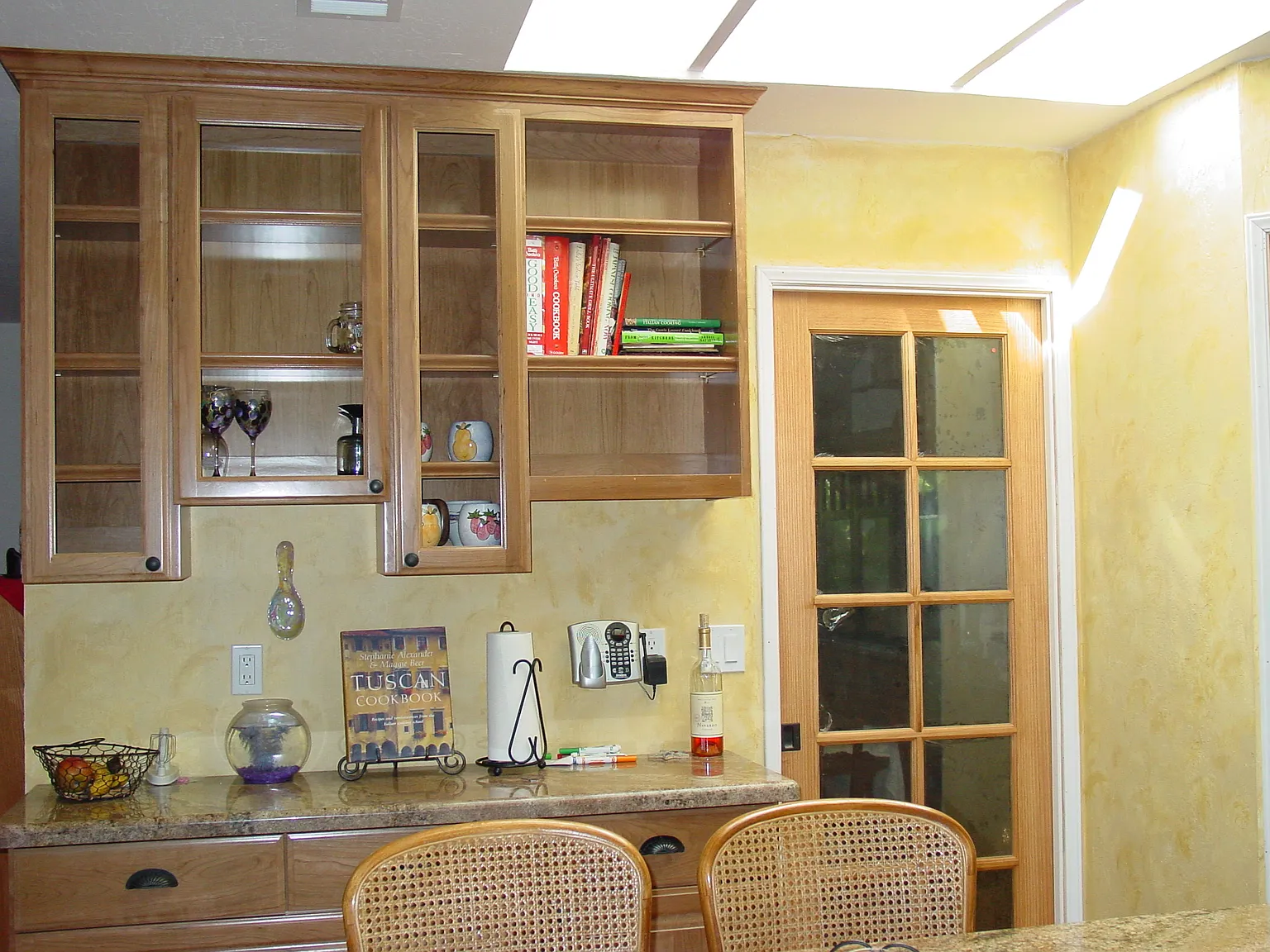 3 bed, 1925 sqft, $3,950 — Photo 2