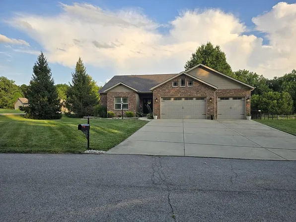 206 Edwards St, Glen Carbon, IL 62034