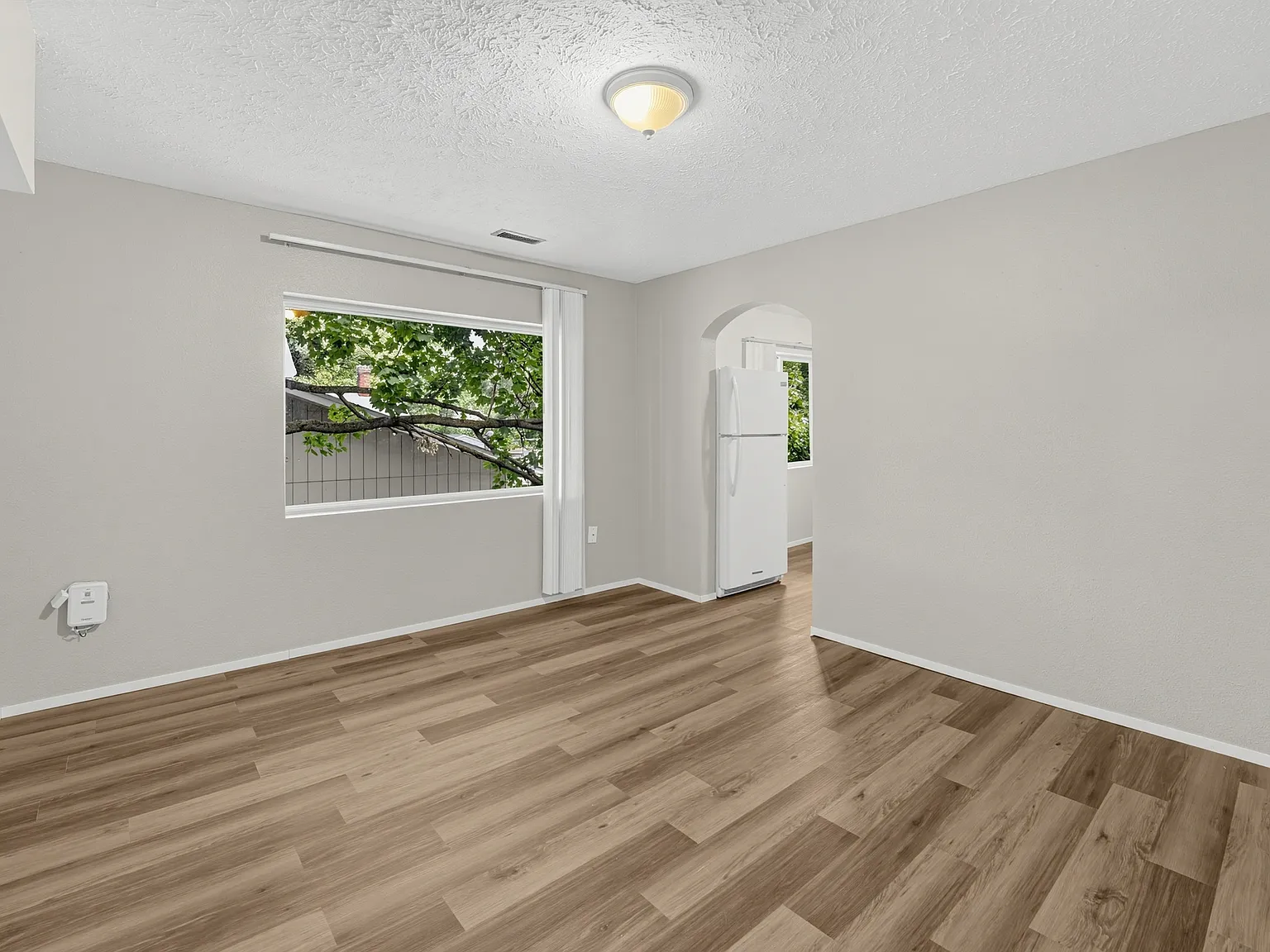 2 bed, 1142 sqft, $1,675 — Photo 2