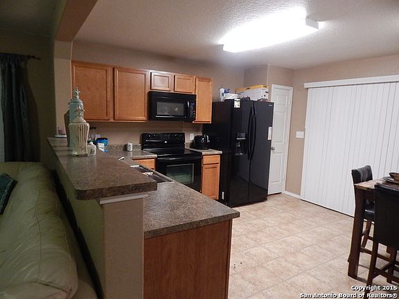 5th image of 9003 Oakwood Park