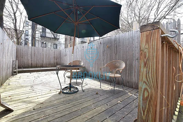 Rented by null | media 6