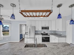 1808 Finsbury Ln, Virginia Beach, VA 23454