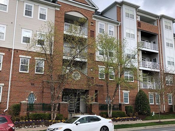 2nd image of 327 King Farm Blvd