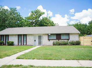 6006 Burning Tree Dr, Houston, TX 77036