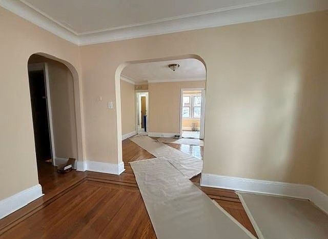 1st image of 2000 Heatherwood Dr