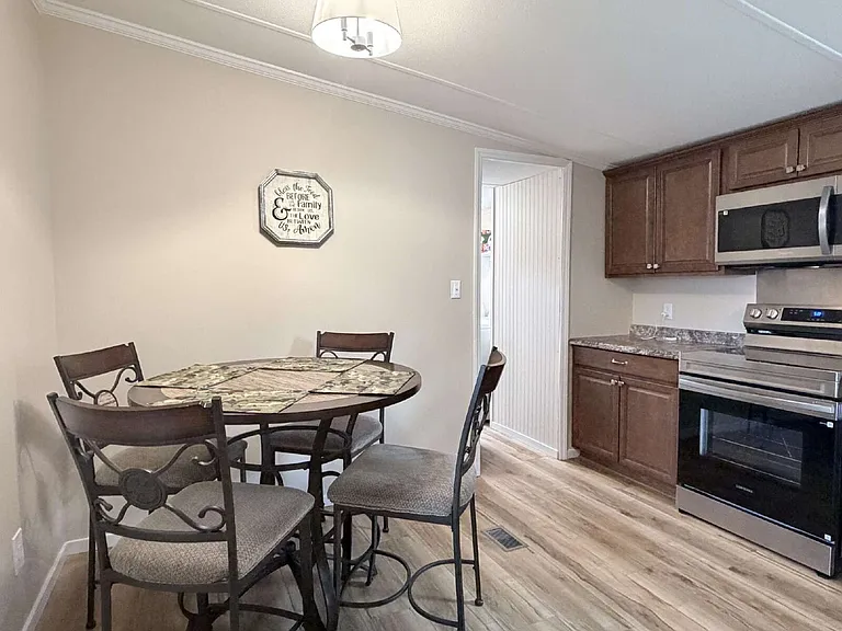 129 Redwood Ln — Photo 9