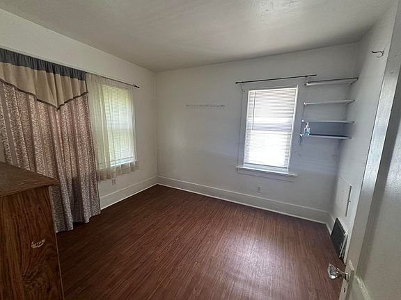 5th image of 450 24th St N