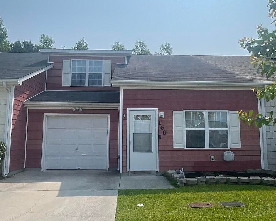 1st image of 160 Kelly Cir