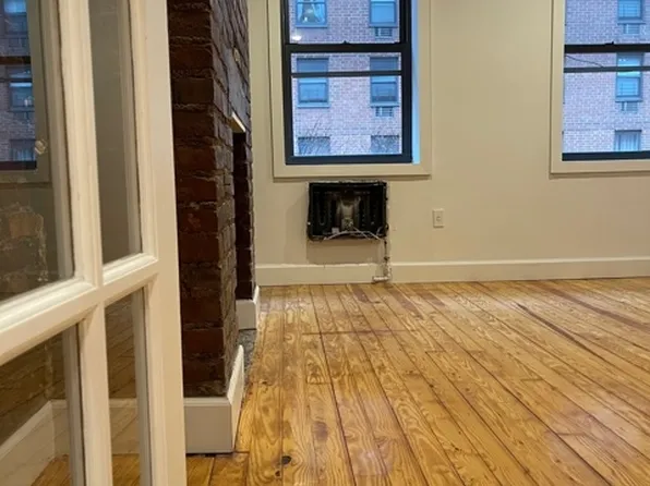 15 Stanton Street 2BC image 3 of 10
