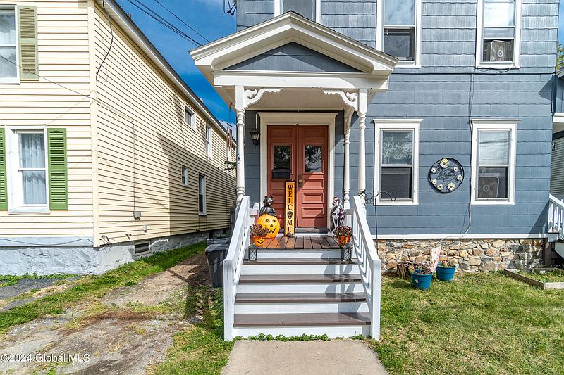 5th image of 11 Mason St Street
