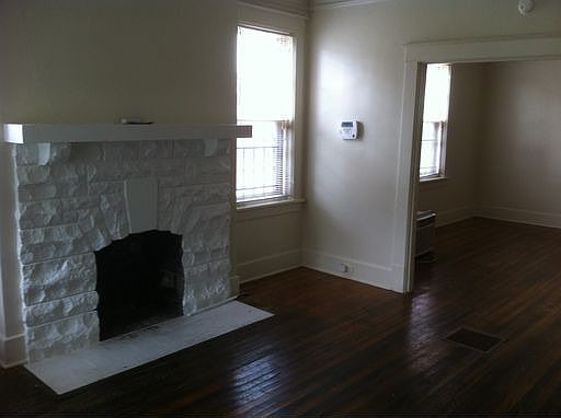 2nd image of 690 Stonewall St