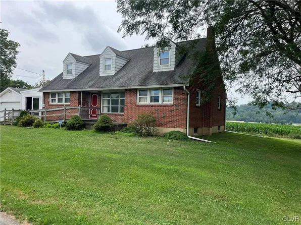 4952 Hoffmansville Rd S, Orefield, PA 18069
