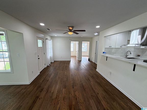 3rd image of 4605 Hillman Dr