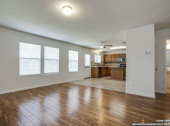 4th image of 7646 Presidio Ledge