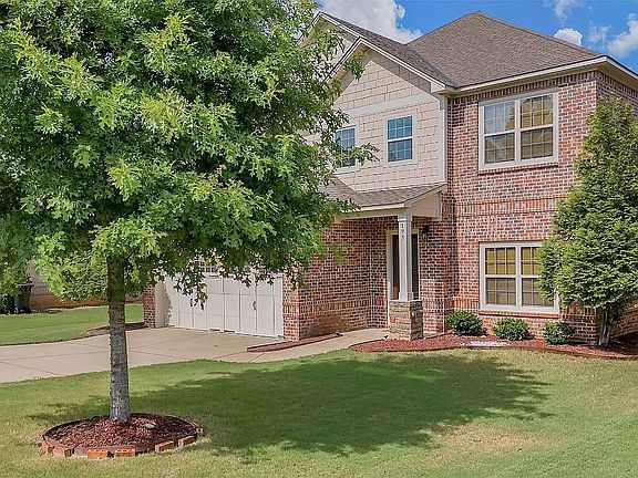 4th image of 395 Melison Dr