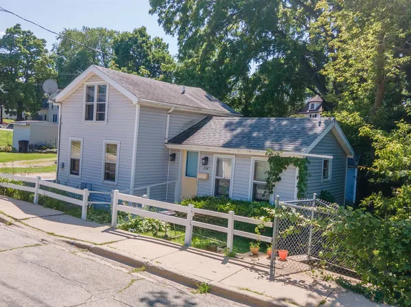 114 Washington St, Ripon, WI 54971
