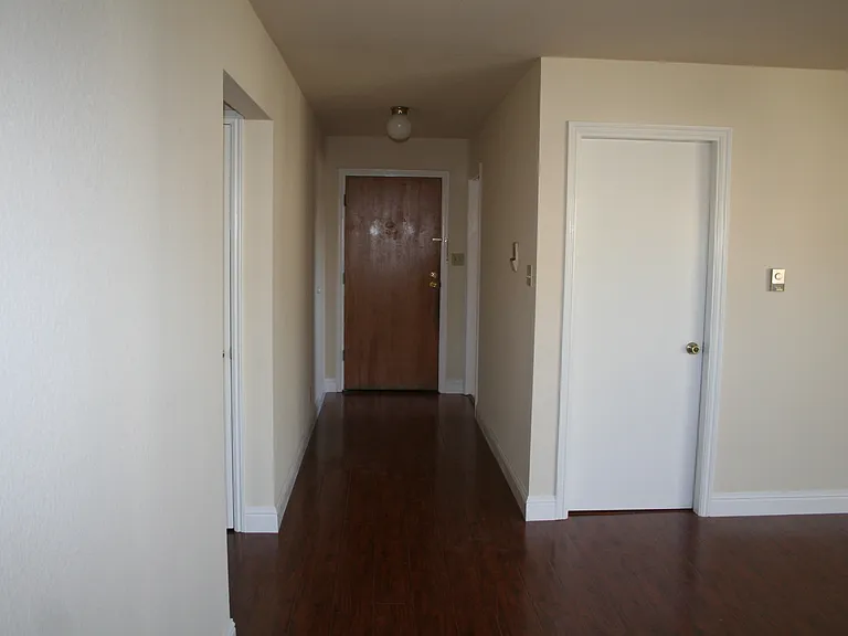 411 Commercial Ave #A — Photo 10