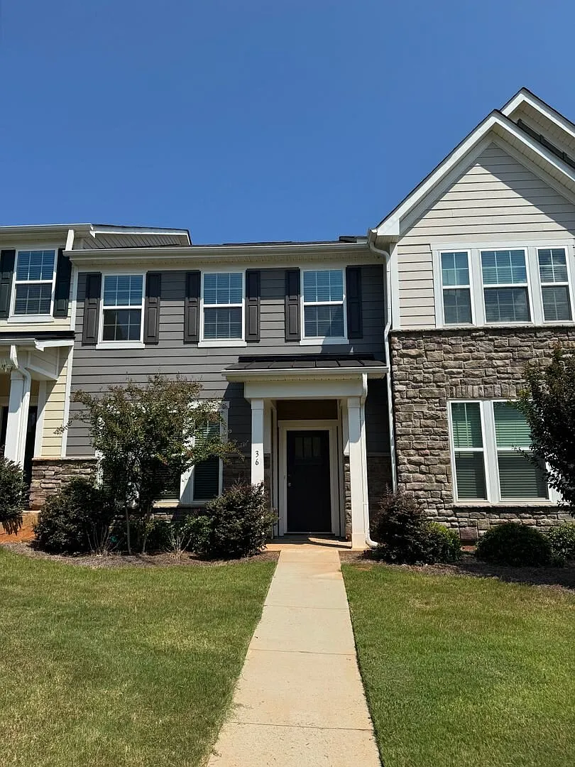 Charming Home in Travelers Rest! — Photo 1
