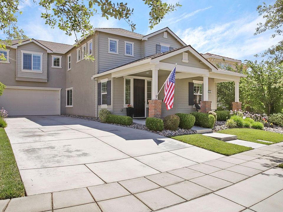 1st image of 765 W Plumas Ct