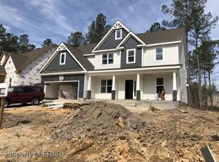 38 Education Dr, Spring Lake, NC 28390