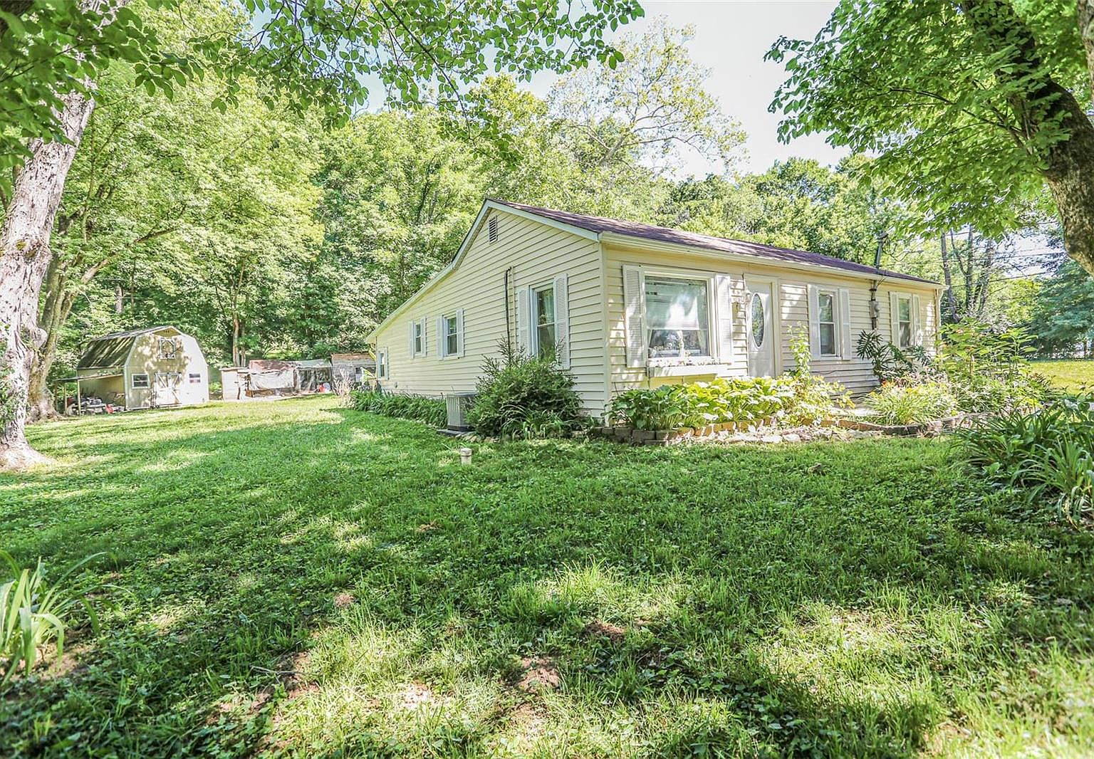 5586 Ruth Dr, House Springs, MO 63051 Zillow