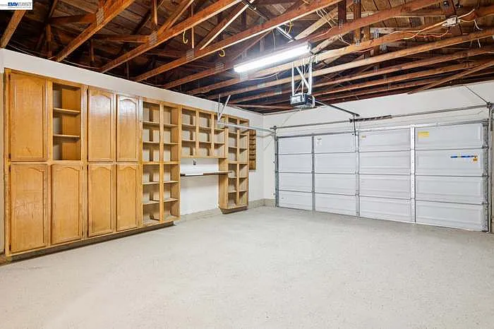 2800 Seville Cir — Photo 11