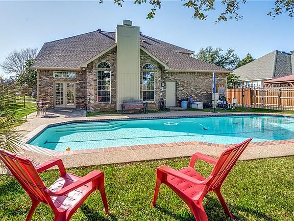 4th image of 7904 Arlie Ln
