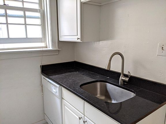 3rd image of 1452 Oak Ave #52-3N