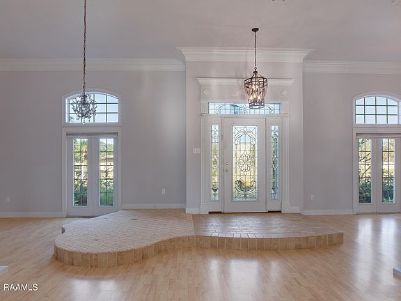 2nd image of 1807 Wilson Dr