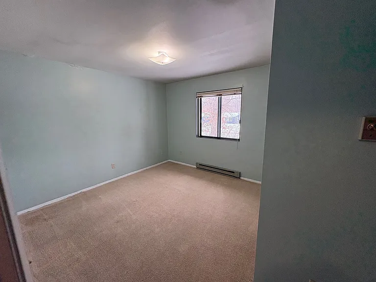 700 Park Ave — Photo 7