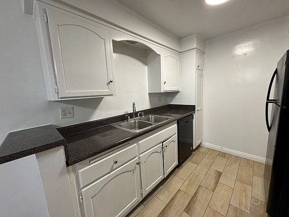 4th image of 11964 Kiowa Ave APT 2