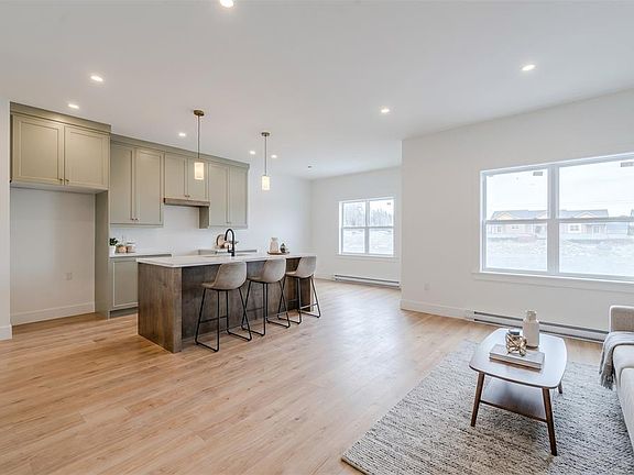 5th image of 102 Trenton Drive