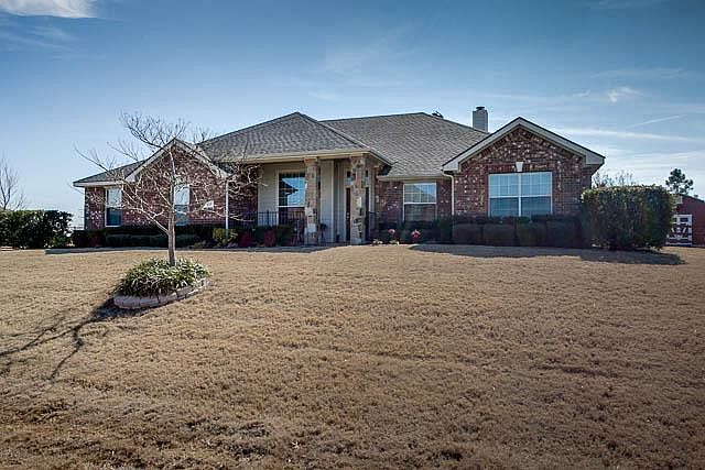 1st image of 217 Starlight Ln