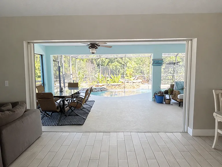 5748 Linden Ln — Photo 17
