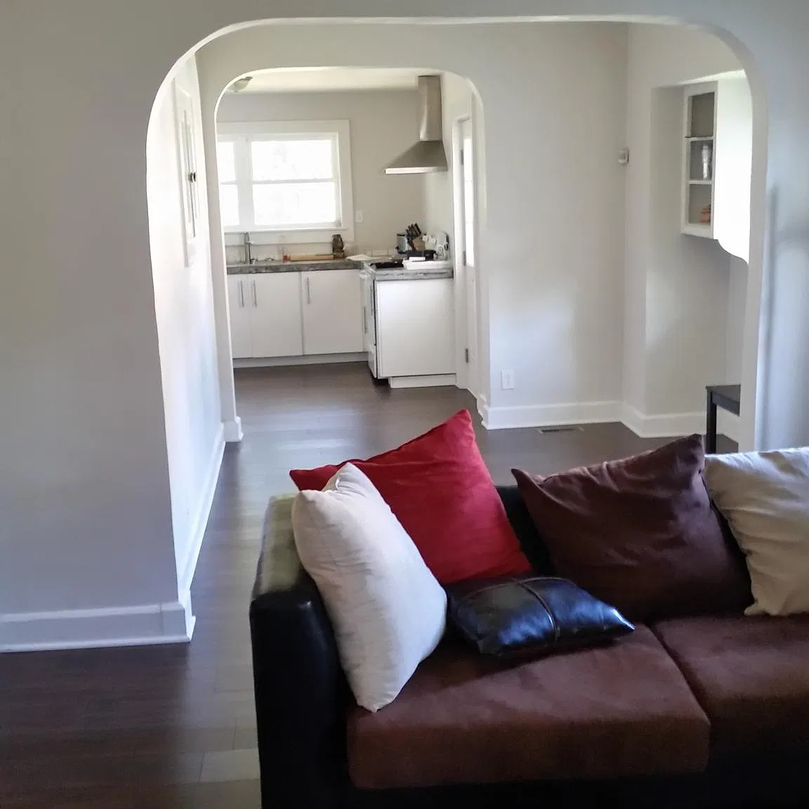 2 bed, 1083 sqft, $1,300 — Photo 4