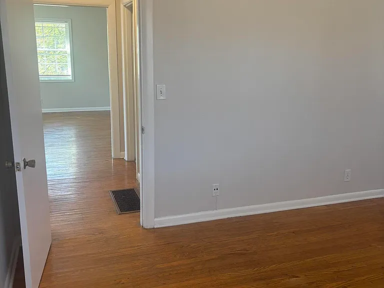 3802 Nanz Ave #8 — Photo 2