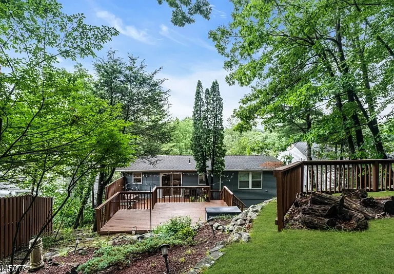 76 Valley View Dr — Photo 22