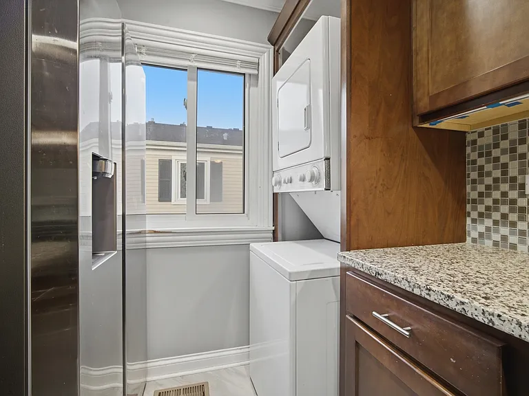 1306 Cove Dr #229D — Photo 7