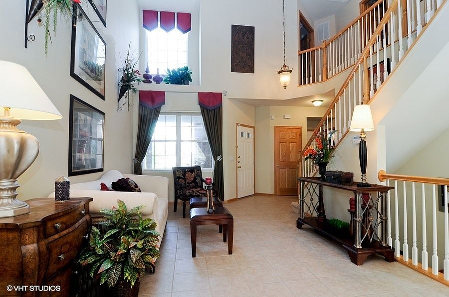 1st image of 1051 Orchard Pond Ct