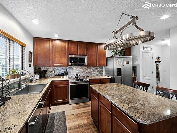 Fully functional kitchen with flat top stove