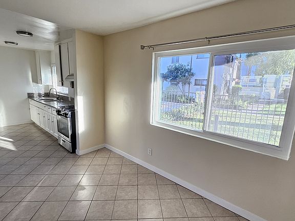 4th image of 7240 Woodman Ave #9