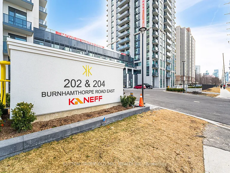 204 Burnhamthorpe Rd E #104 — Photo 2
