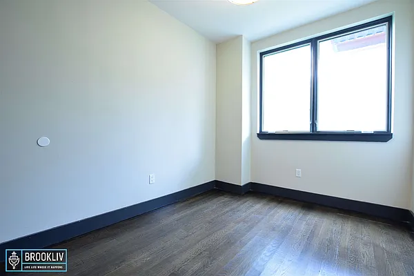 Rented by null | media 18